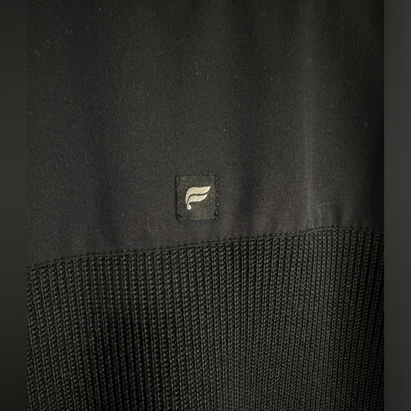 Fabletics Pace Knit Vest - Picture 4 of 16